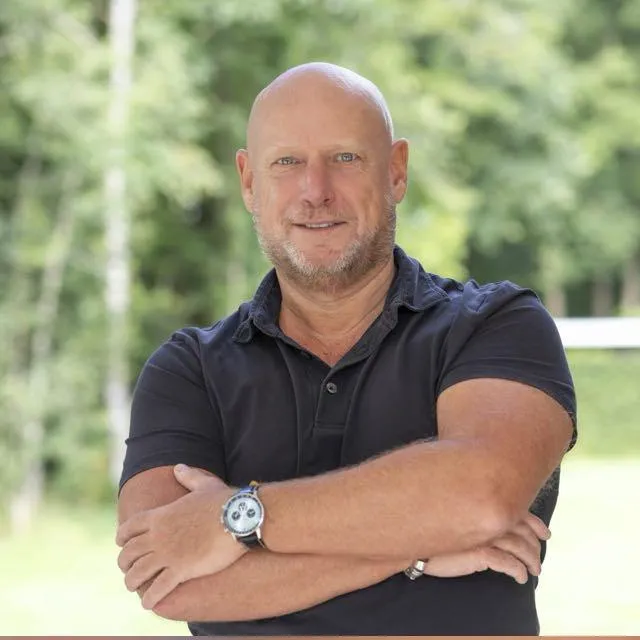 Portret van Dennis